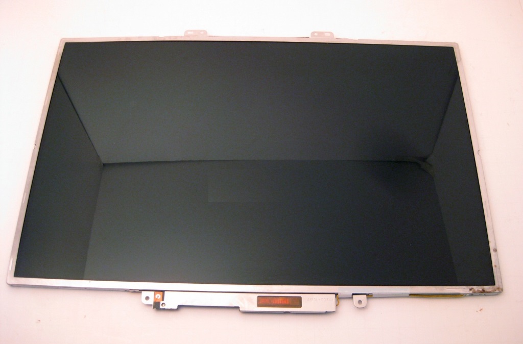 Picture of 17.0" WUXGA LCD Screen - 1X CCFL Backlight - Resolution: 1920X1200 - Glossy/Matte Surface - Standard 30-Pin Top-Right Connector